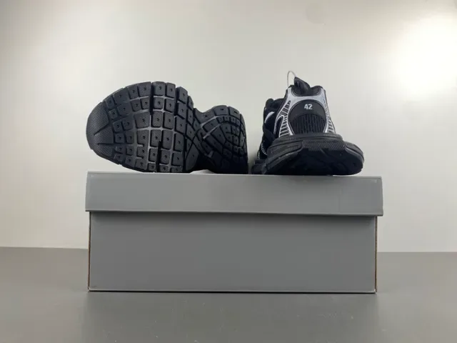 Black White Chunky Sole Mesh Upper Sneakers 16