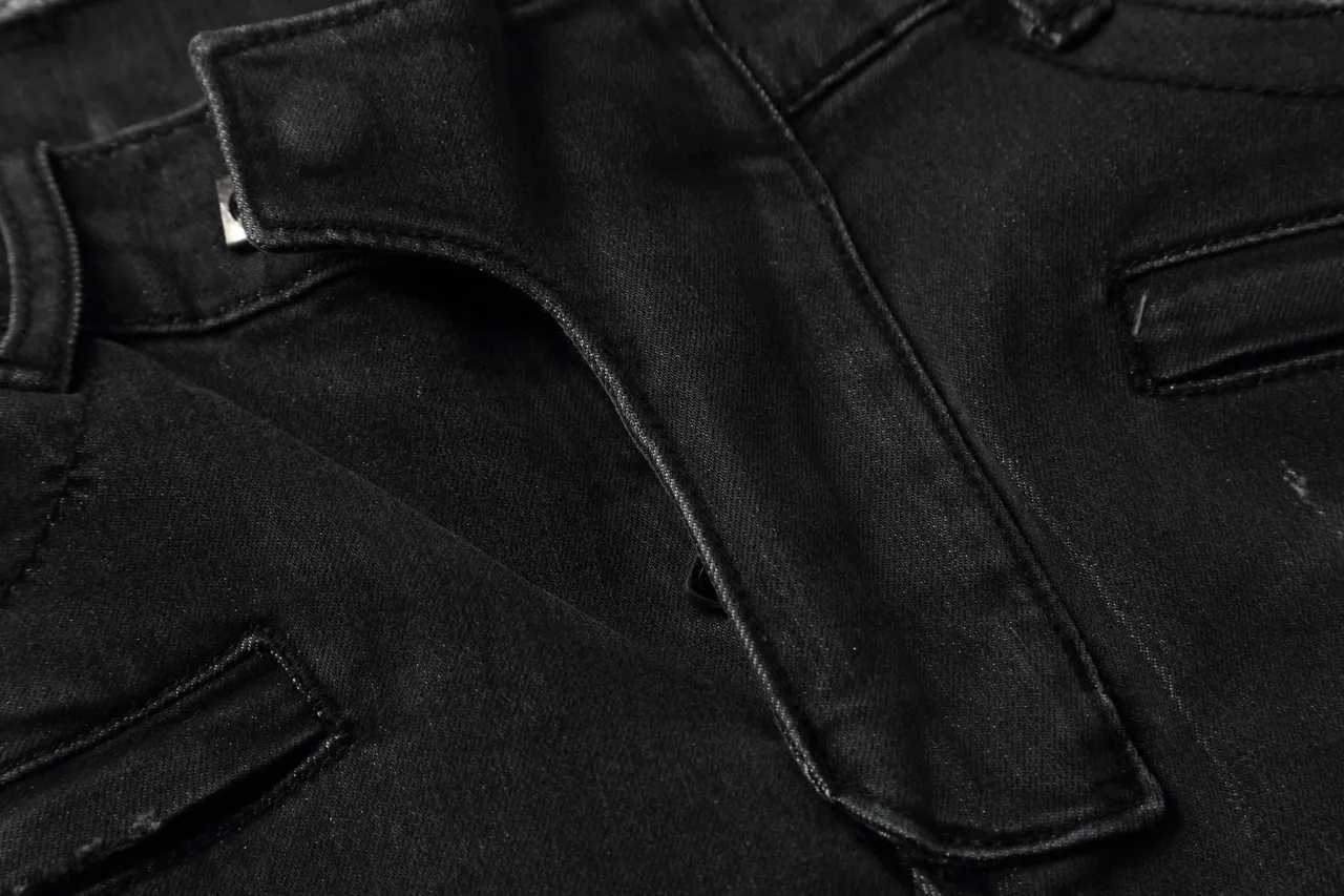 Black White Distressed Zippered Pockets Shorts 8