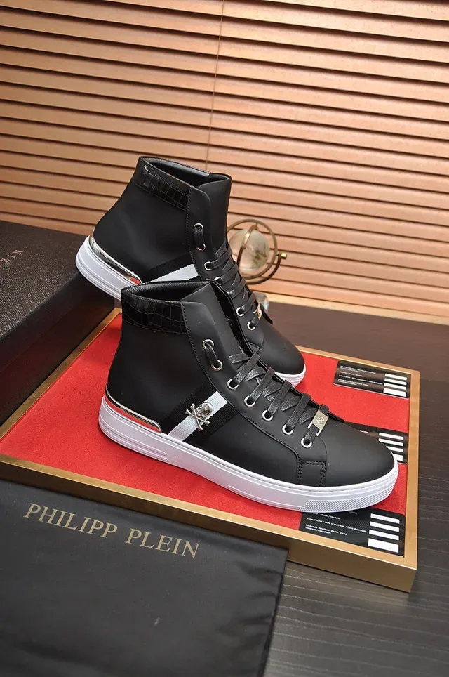 Black White High-Top Crocodile-Textured Collar Sneakers 5