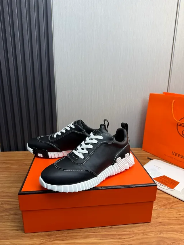 Black White Leather Upper Contrast Stitching Sneakers 4