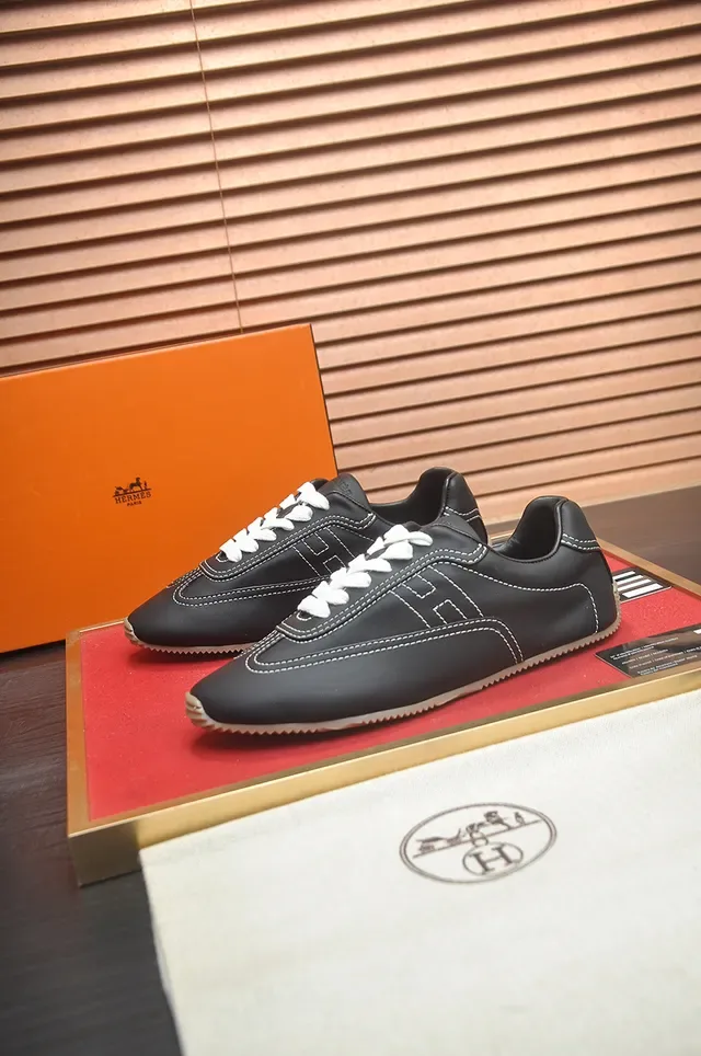 Black White Leather Upper Contrast Stitching Sneakers 4