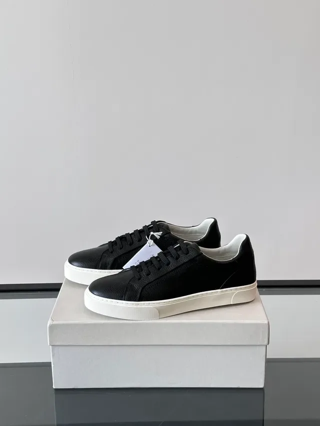 Black White Pebbled Leather Upper Low-Top Silhouette Sneakers 5