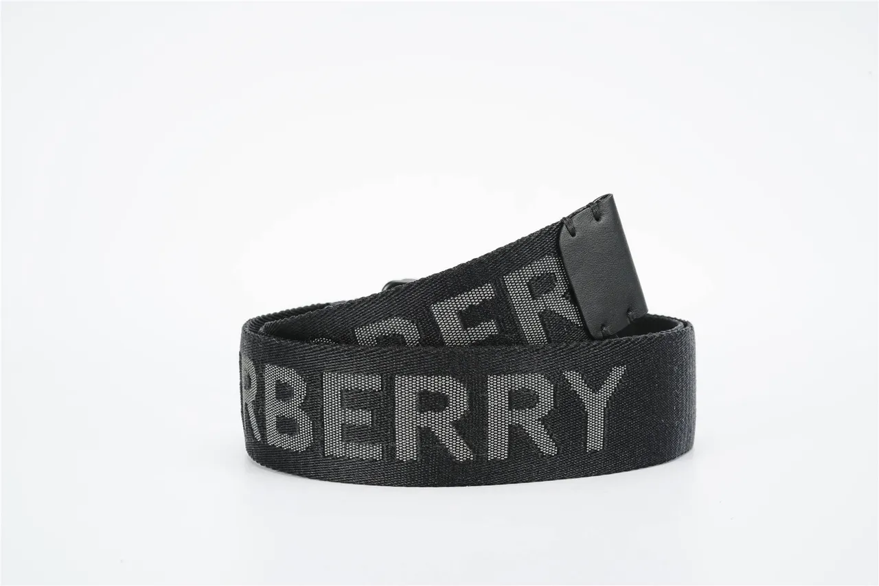 Ceinture canvas noir blanc avec sangle tissée de cuir et fermoir de cuir 3