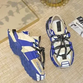 Zapatillas chunky con tiras azul y crema