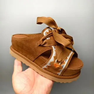 Brown Beige Platform Sole Ribbon Tie Closure Sandals