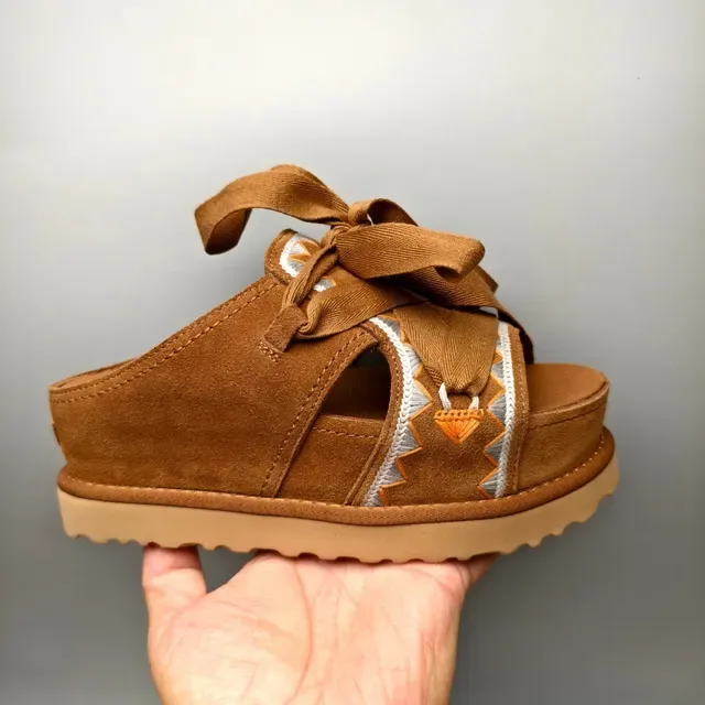 Brown Beige Platform Sole Ribbon Tie Closure Sandals 2