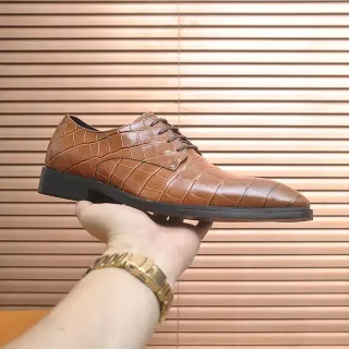 Brown Crocodile-Embossed Cap Toe Oxford Shoes