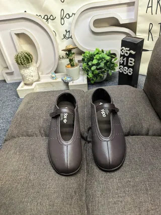 Brown Smooth Synthetic Upper Single Strap Mary Jane Shoes 10