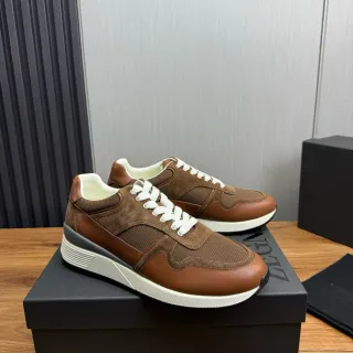Zapatillas lifestyle con cordones de ante y malla marrones
