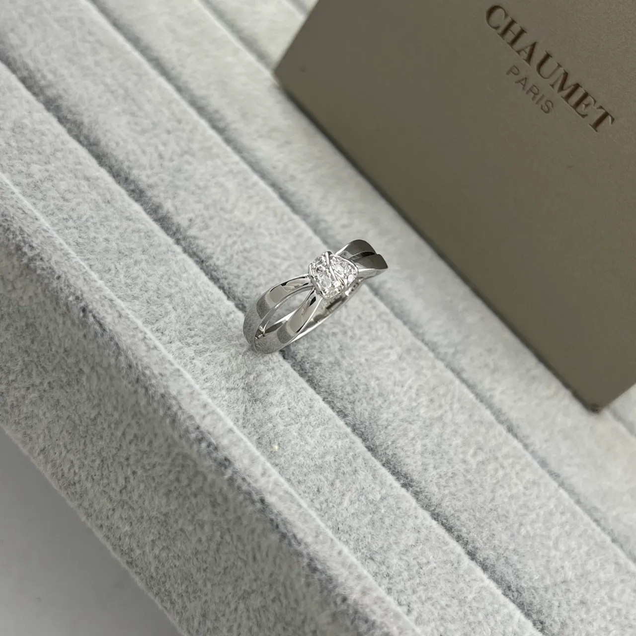 CHAUMET Liens Bow Knot Pavé Diamond Ring 5