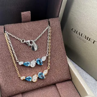 CHAUMET Colar de duas camadas em forma de pera com gemas azuis e diamantes