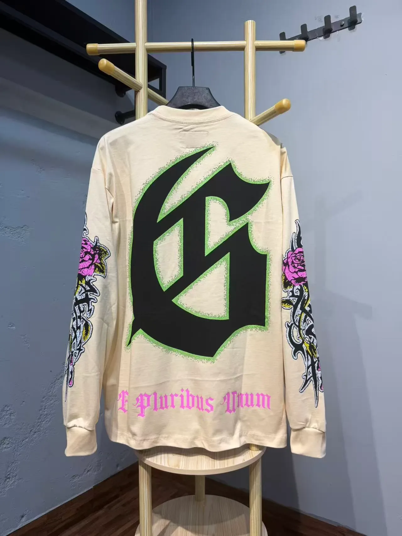 Cream Graphic-Print Oversized Long-Sleeve T-Shirt 6