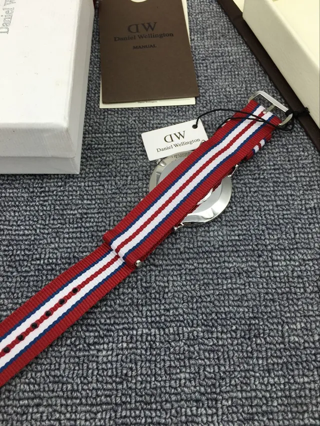 Daniel Wellington White Red Minimalist Dial NATO Strap Quartz Watch 3