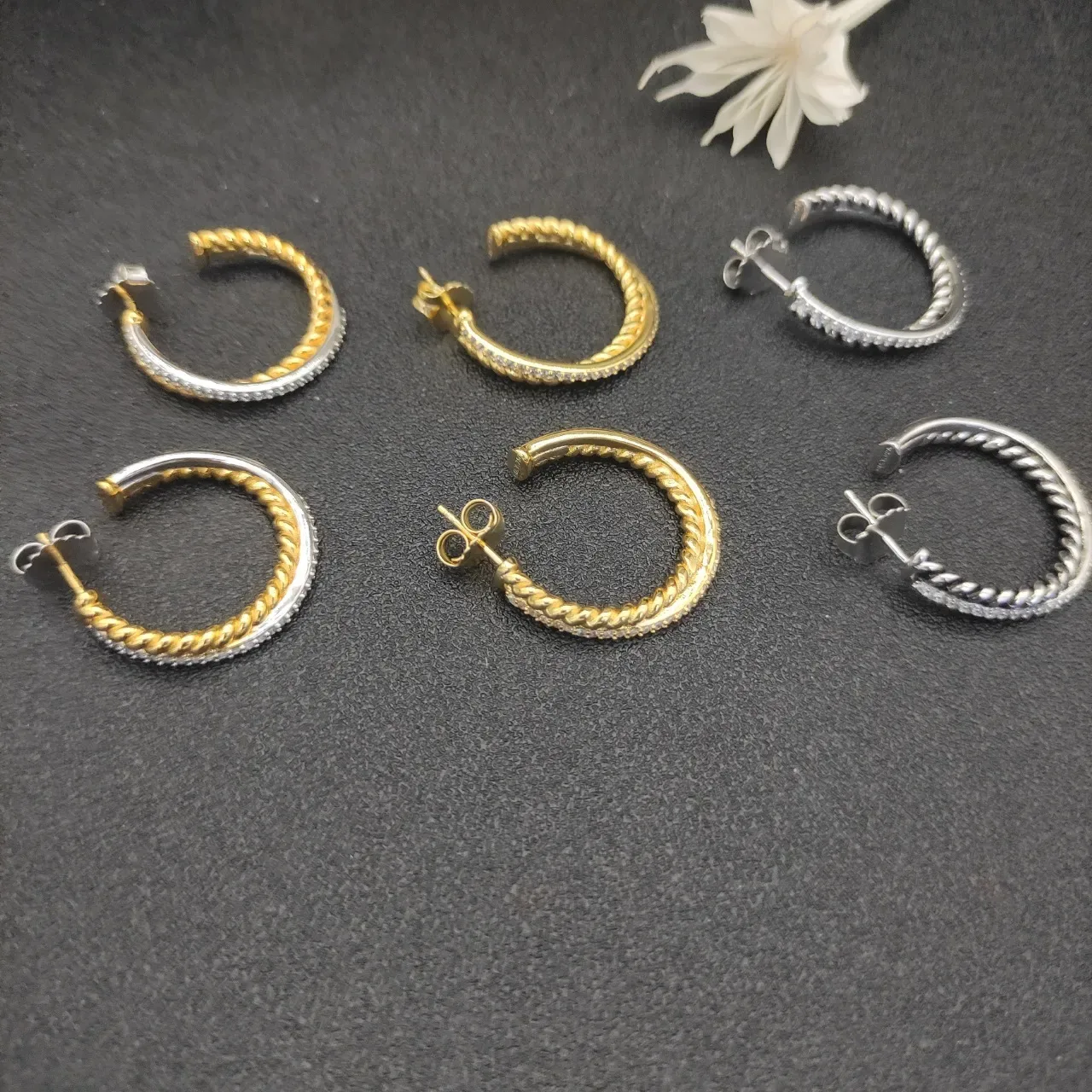 David Yurman Cable Classics Gold Transparent Twisted Rope Motif Pavé Stone Accent Earrings 2