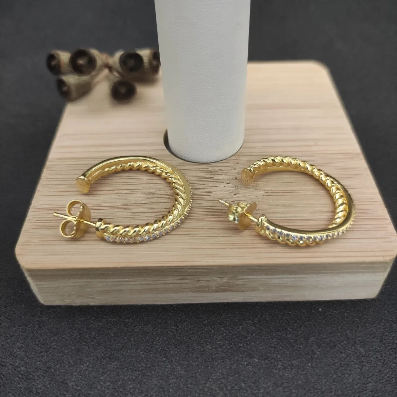 David Yurman Cable Classics Gold Transparent Twisted Rope Motif Pavé Stone Accent Earrings 3