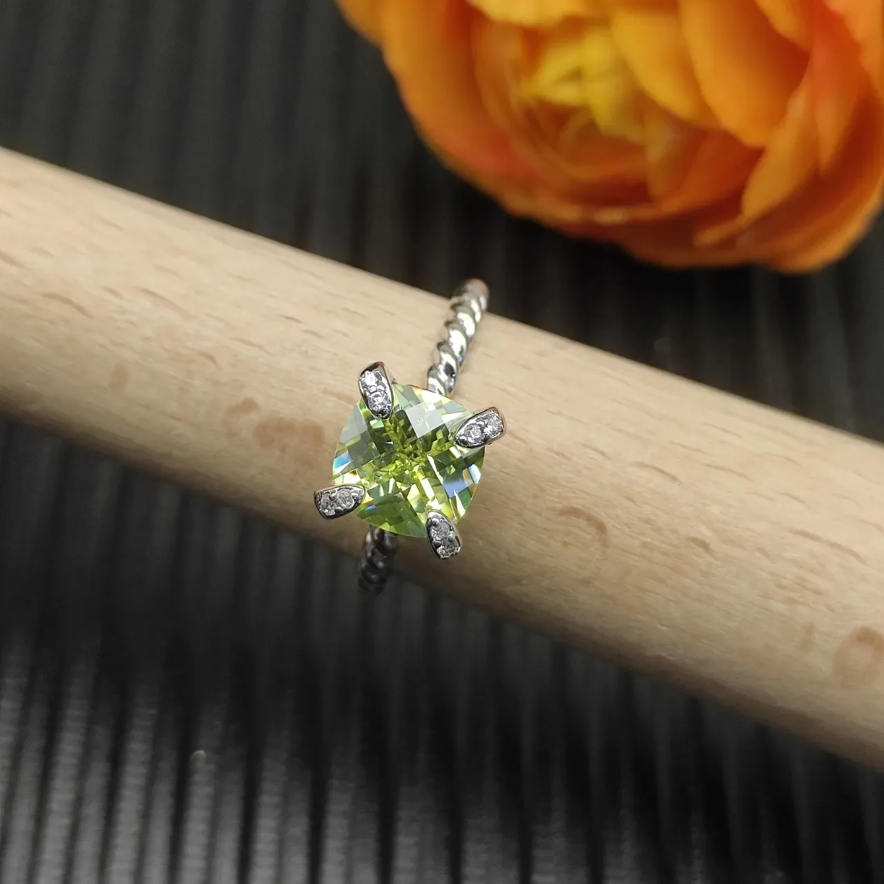 David Yurman Cable Collection Peridot Cushion-Cut Ring 8