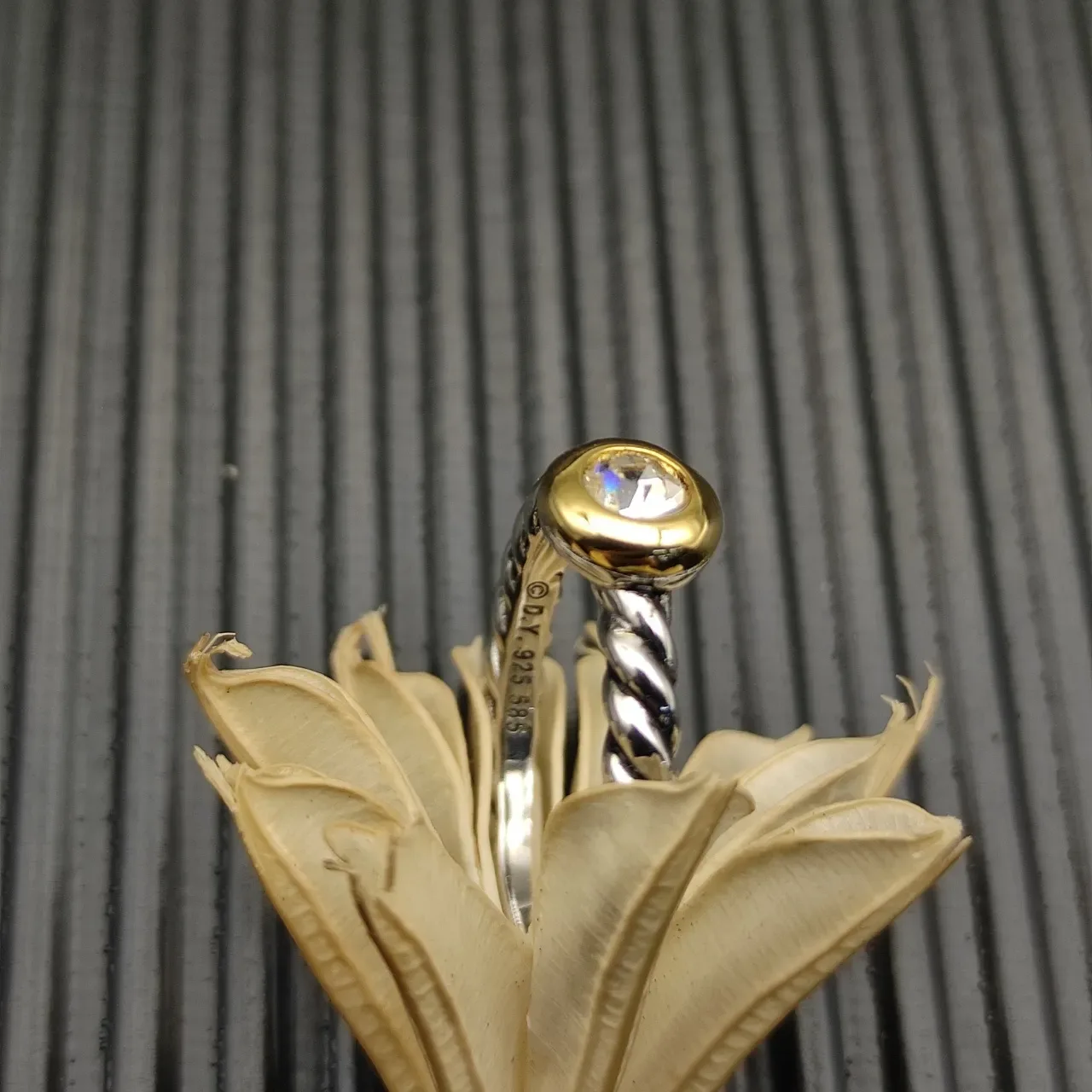David Yurman Silver Gold Twisted Cable Band Single Bezel-Set Round Stone Ring 4