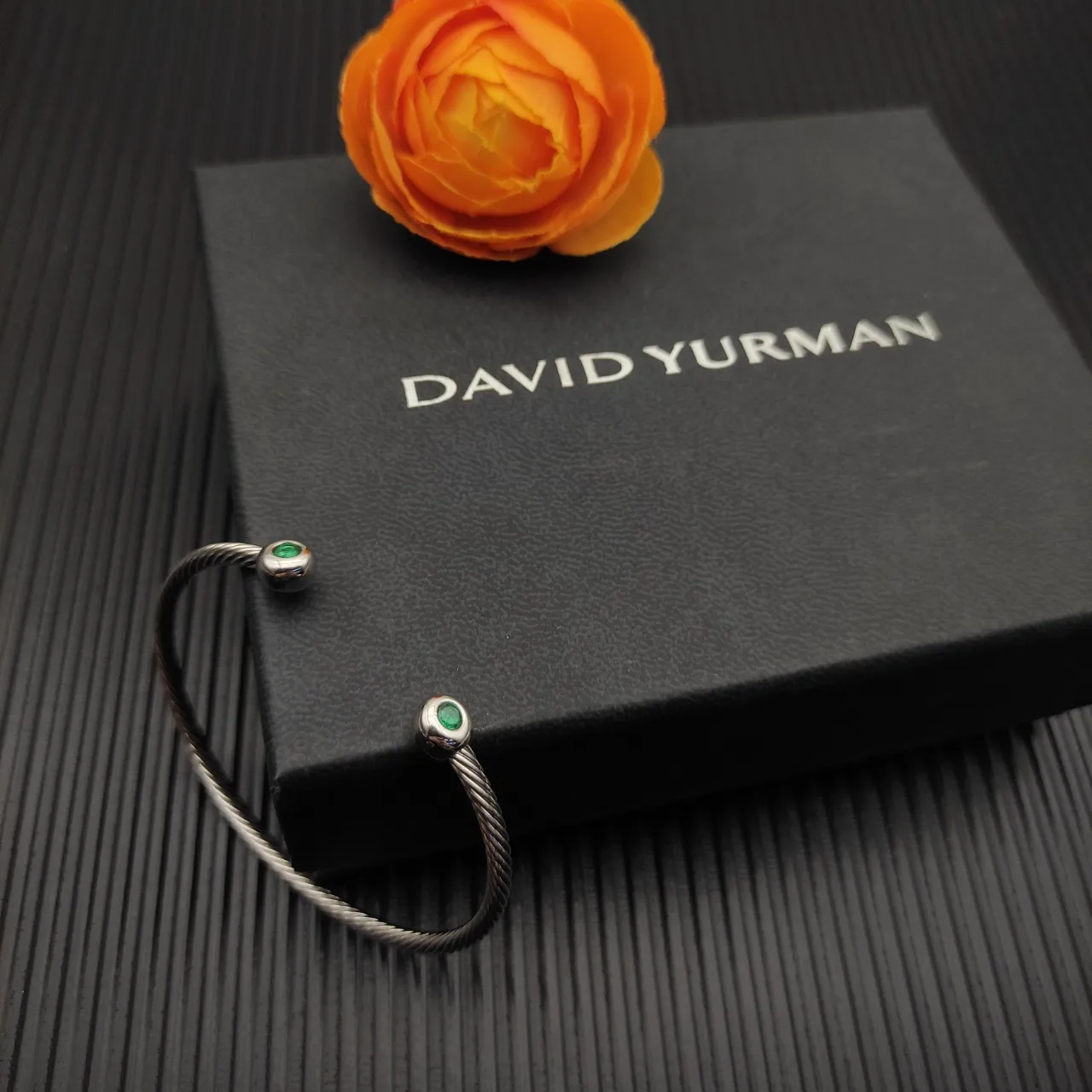 David Yurman Silver Green Cable-Twist Construction Bezel-Set Round Gemstones Bracelet 8