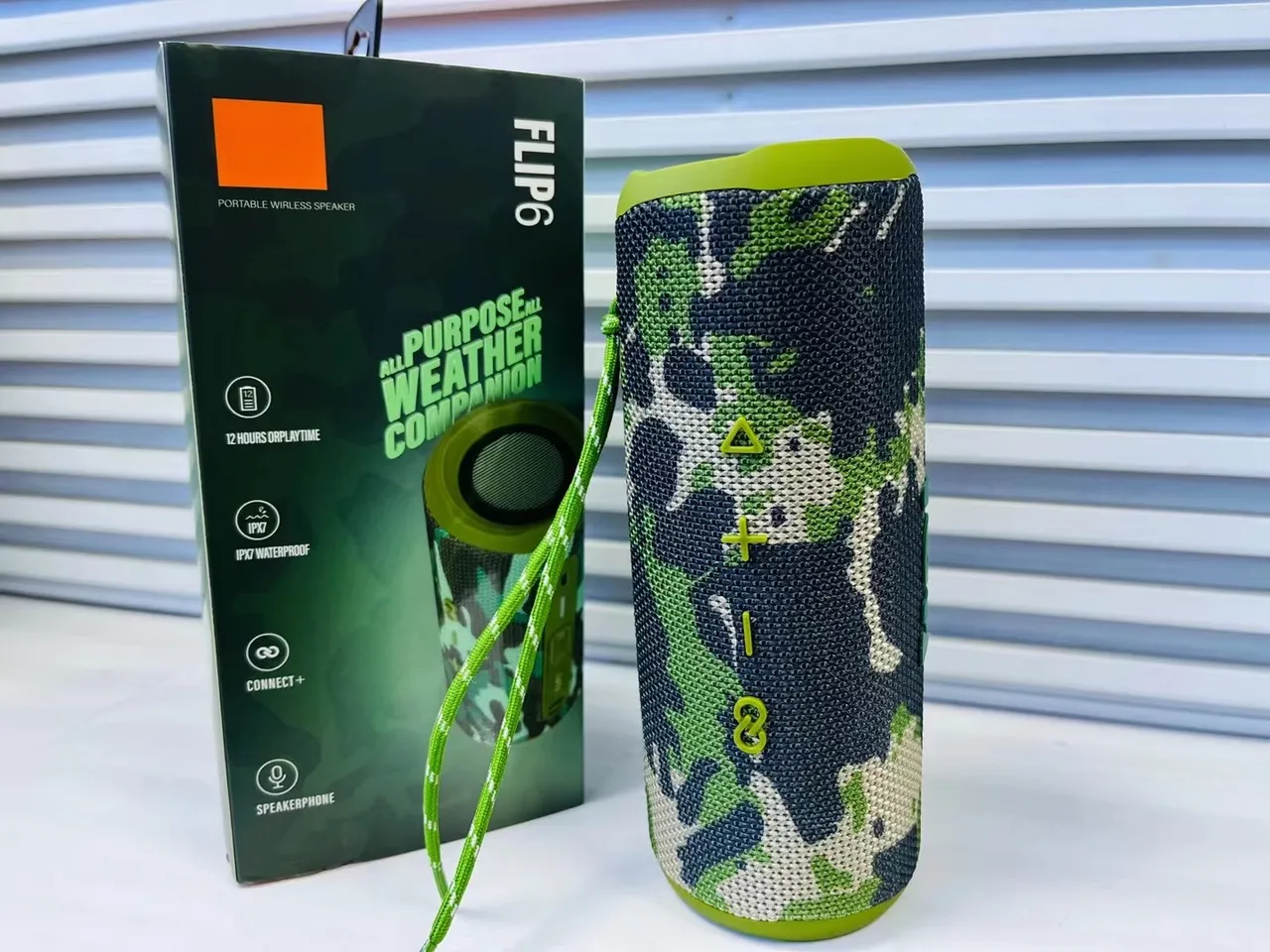 FLIP6 Army Green Cylindrical Fabric-Wrapped Portable Speaker 7