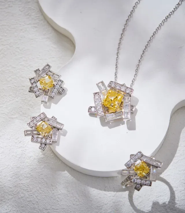 Geometric Yellow Gemstone Pendant Necklace 7