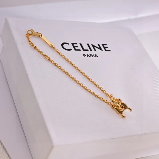 Gold Chain Openwork Pendant Necklace 2