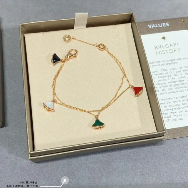 Gold Multicolor Chain Fan-Shaped Pendants Bracelet 4