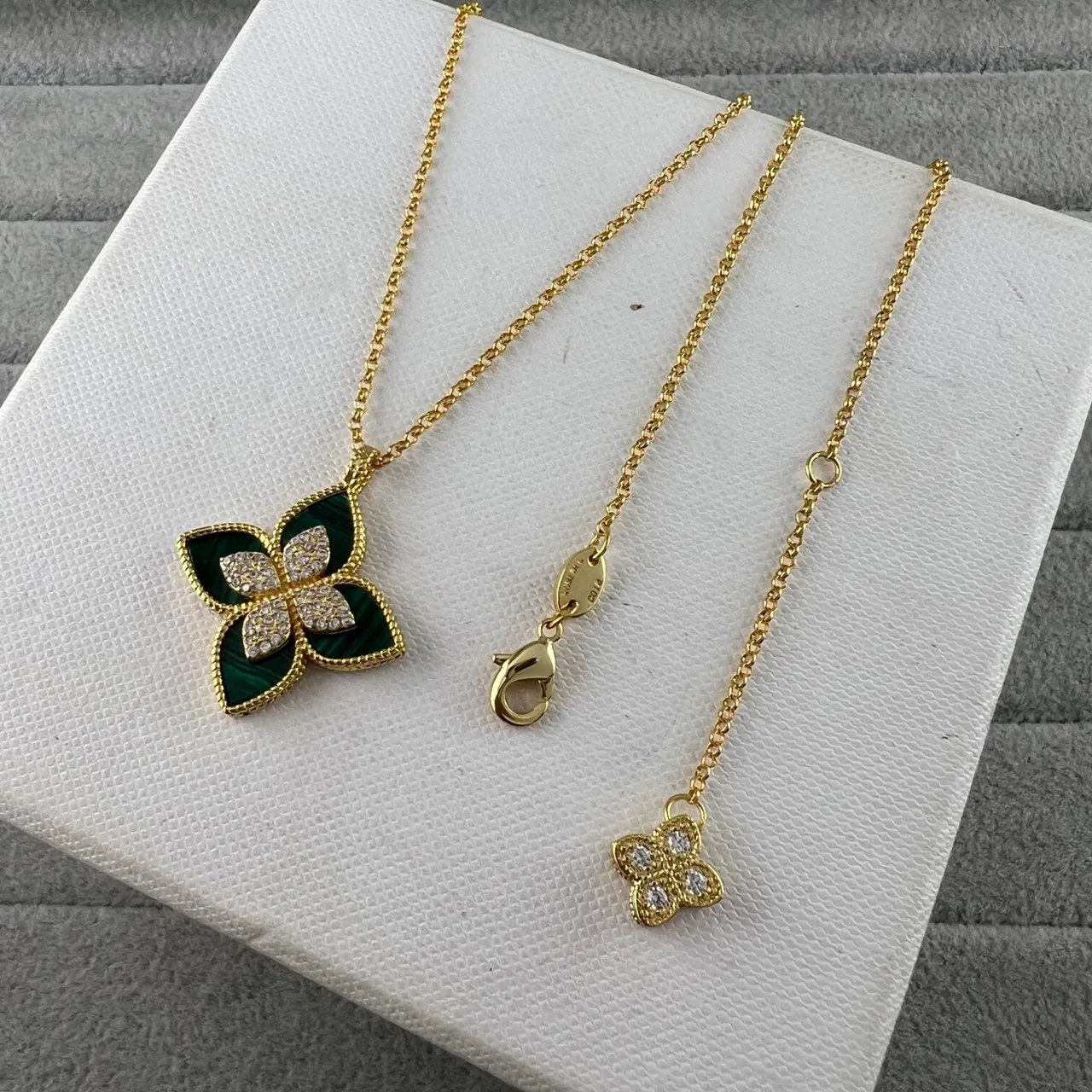 Gold Multicolor Quatrefoil Flower Pendant Enamel And Mother-of-Pearl Inlay Necklace 2