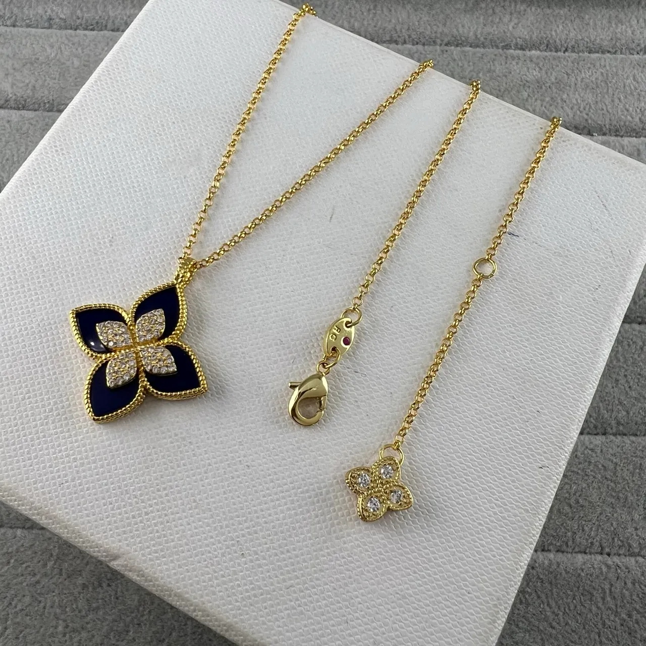 Gold Multicolor Quatrefoil Flower Pendant Enamel And Mother-of-Pearl Inlay Necklace 6