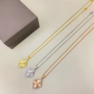 金银花卉四叶形吊坠 pave-set 宝石项链