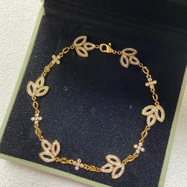 Gold Silver Leaf-Motif Links Pavé Crystal Embellishment Bracelet 2