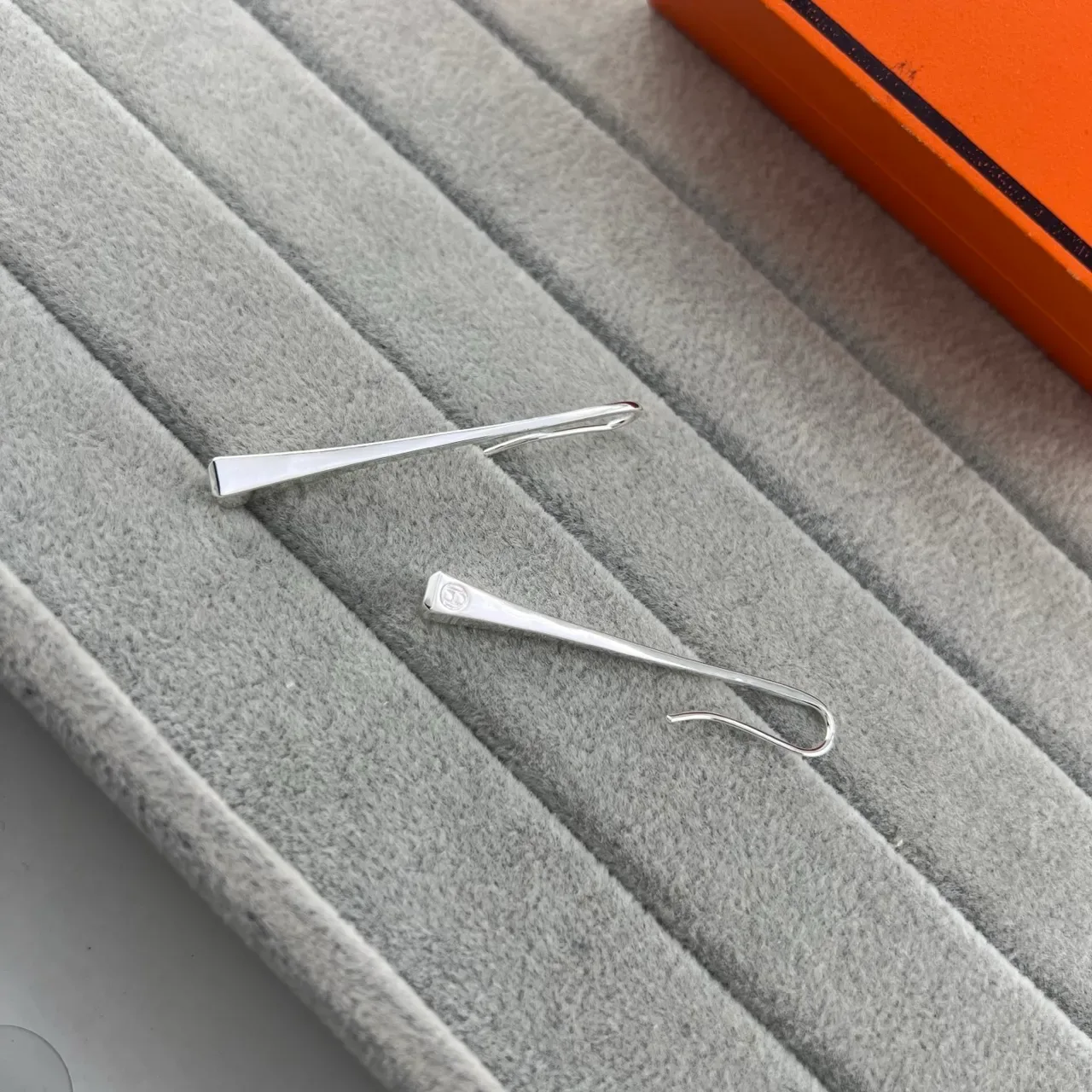 Gold Silver Tapered Bar Hook Closure Jewelry 5