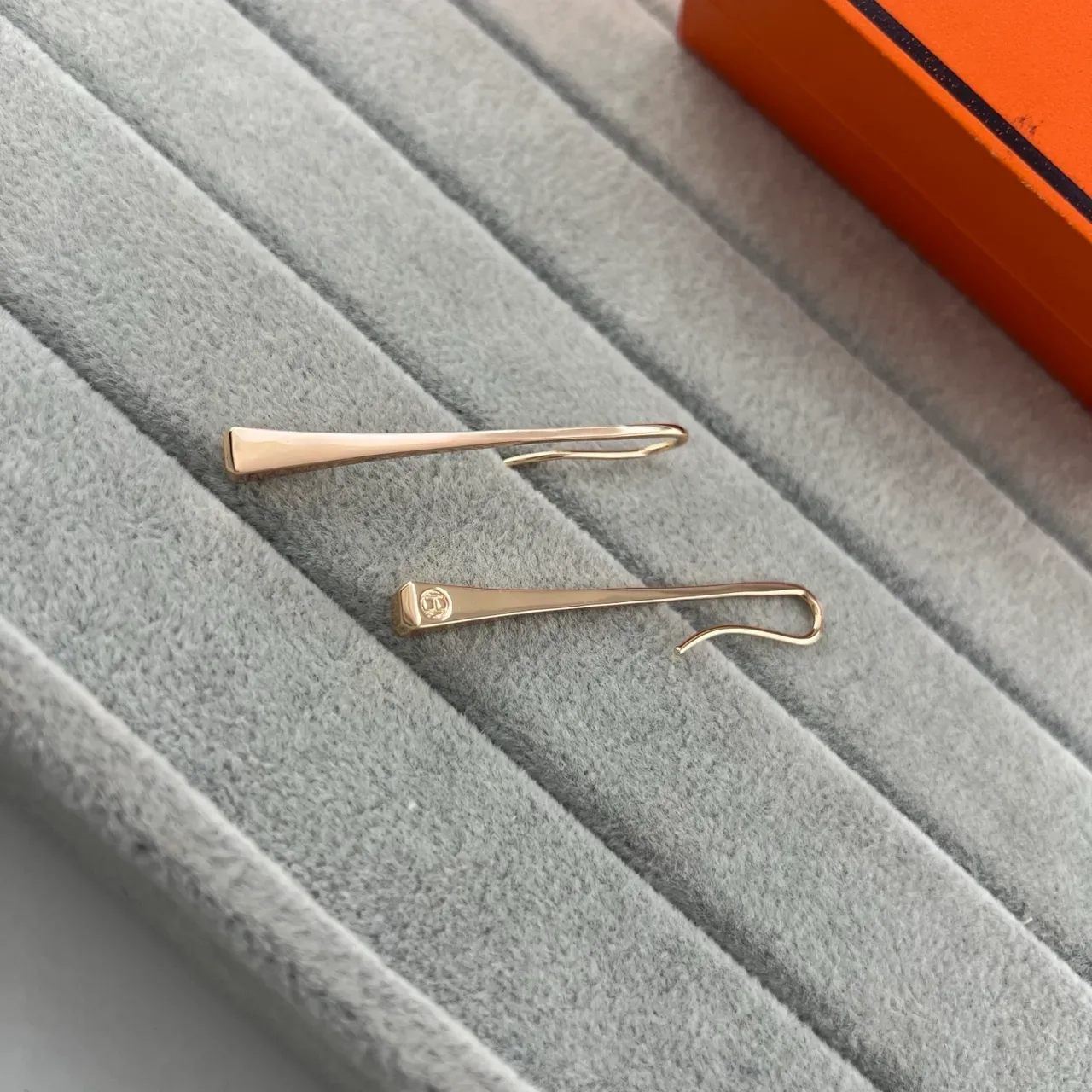 Gold Silver Tapered Bar Hook Closure Jewelry 6