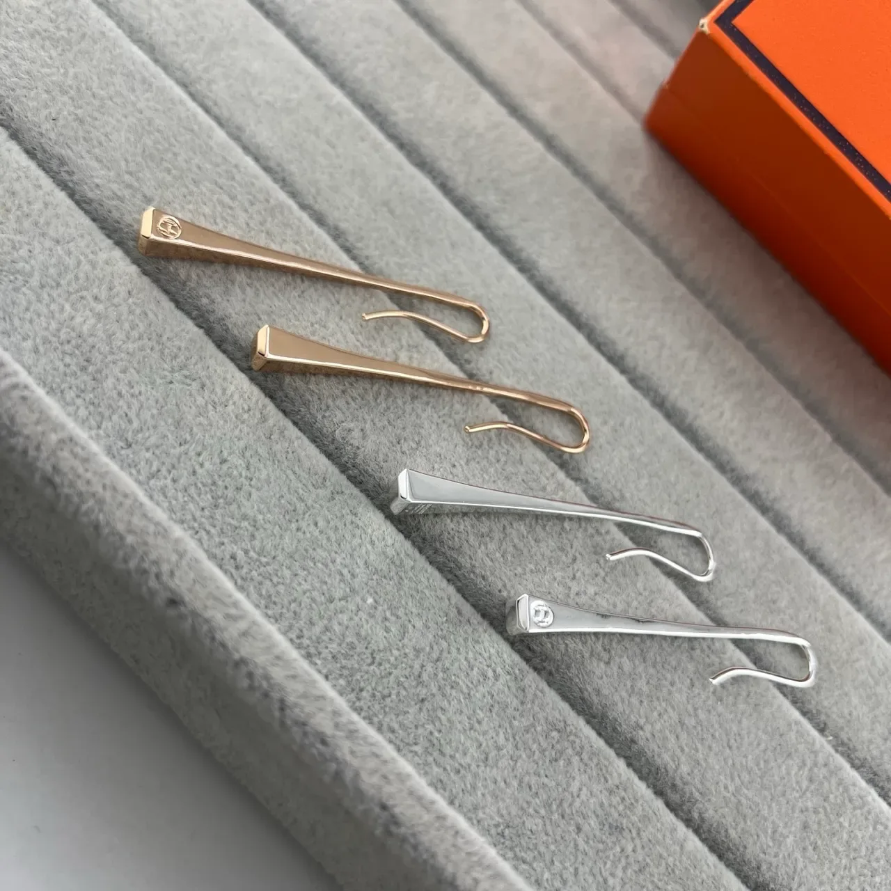 Gold Silver Tapered Bar Hook Closure Jewelry 9