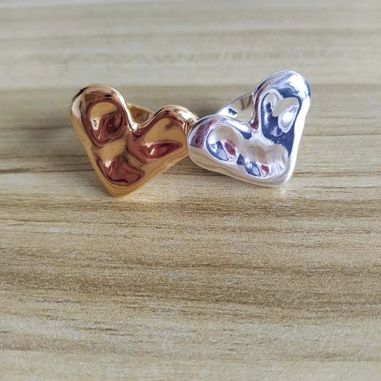 Gold-Tone Faceted Iridescent Pink Stone Rings 13