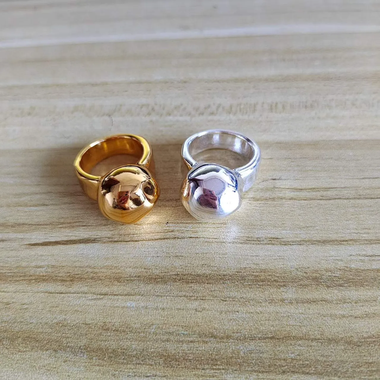Gold-Tone Faceted Iridescent Pink Stone Rings 14