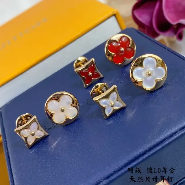Gold-Tone Mother-of-Pearl Floral Stud Earrings 5