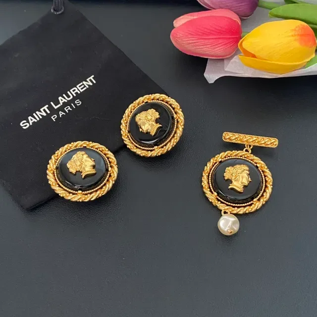Gold-Tone Rope Frame Black Cameo Profile Pearl Drop Brooch 6