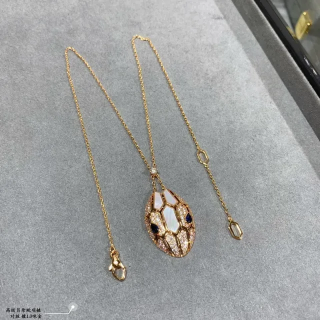 Gold-Tone Snake Head Gemstone-Inlaid Pendant Necklace 3