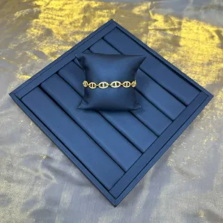 سوار سلسلة ذهبية اللون مع حلقات بيضاوية