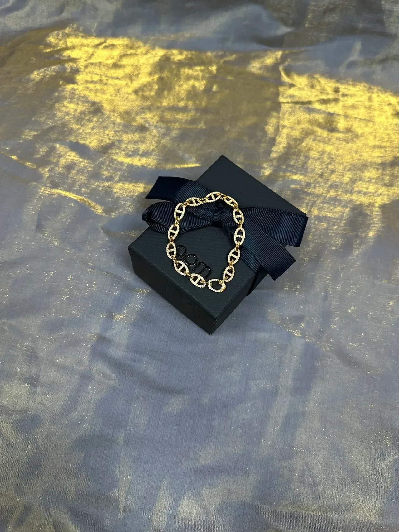 Gold-Toned Oval-Link Chain Bracelet 7