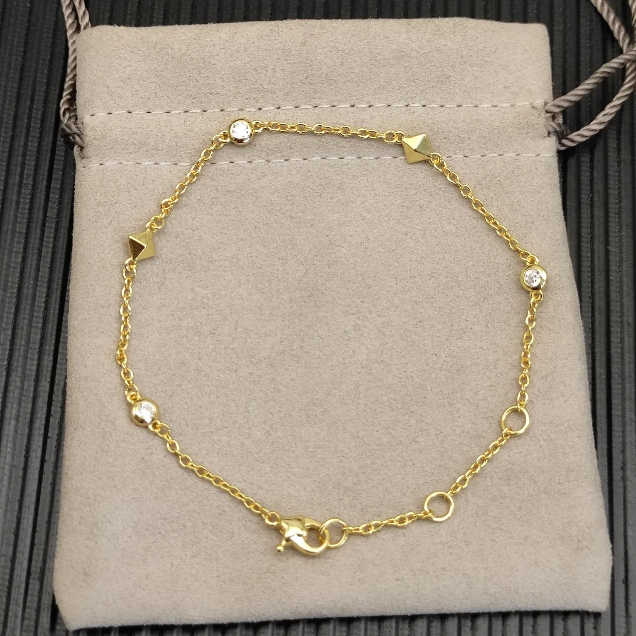 Gold Transparent Chain Bezel-Set Round Stones Bracelet 8