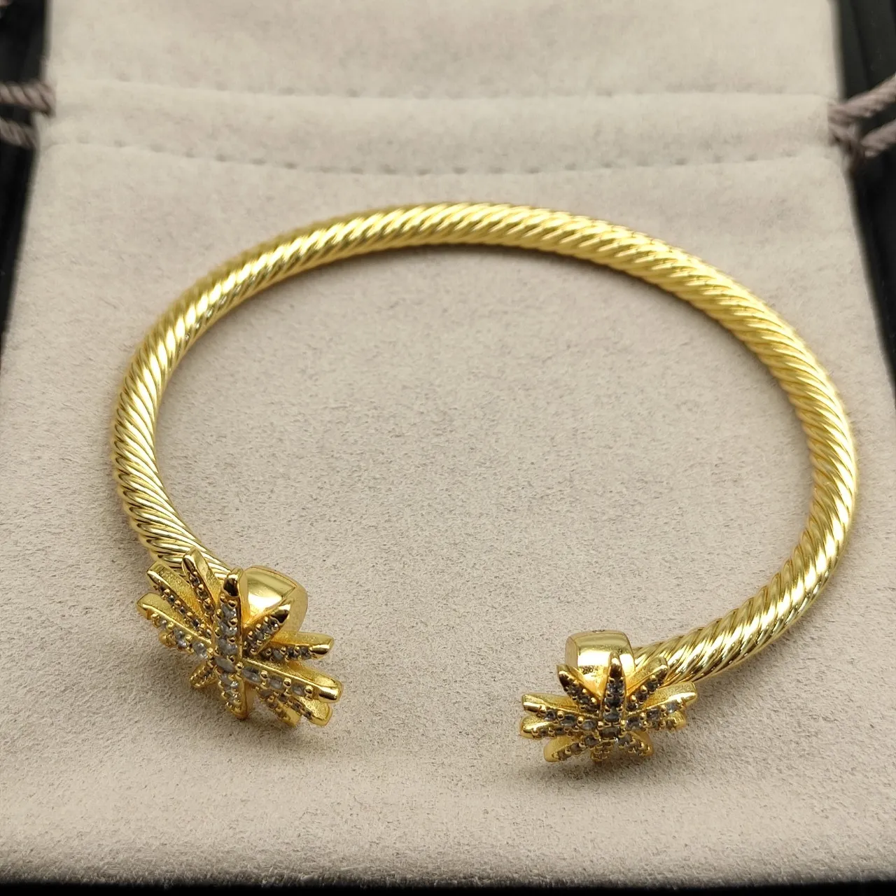 Gold Transparent Rope-Textured Cuff Pavé Crystal Starburst Motif Bracelet 5