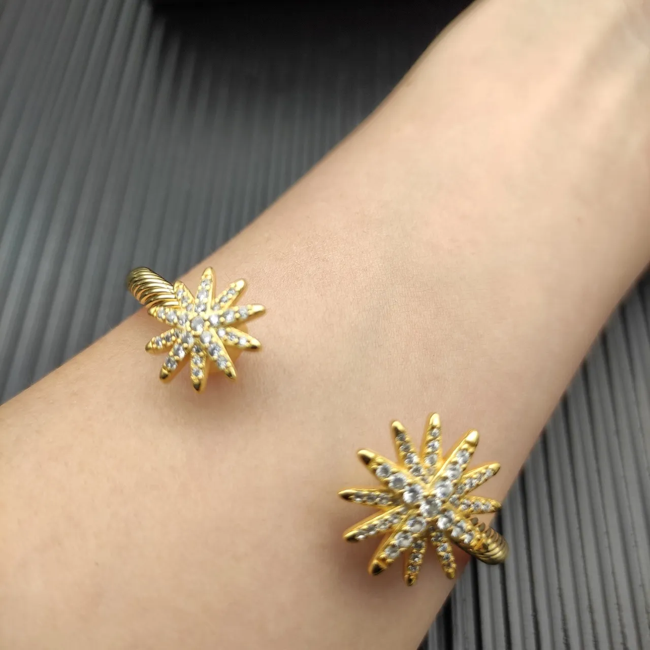 Gold Transparent Rope-Textured Cuff Pavé Crystal Starburst Motif Bracelet 8