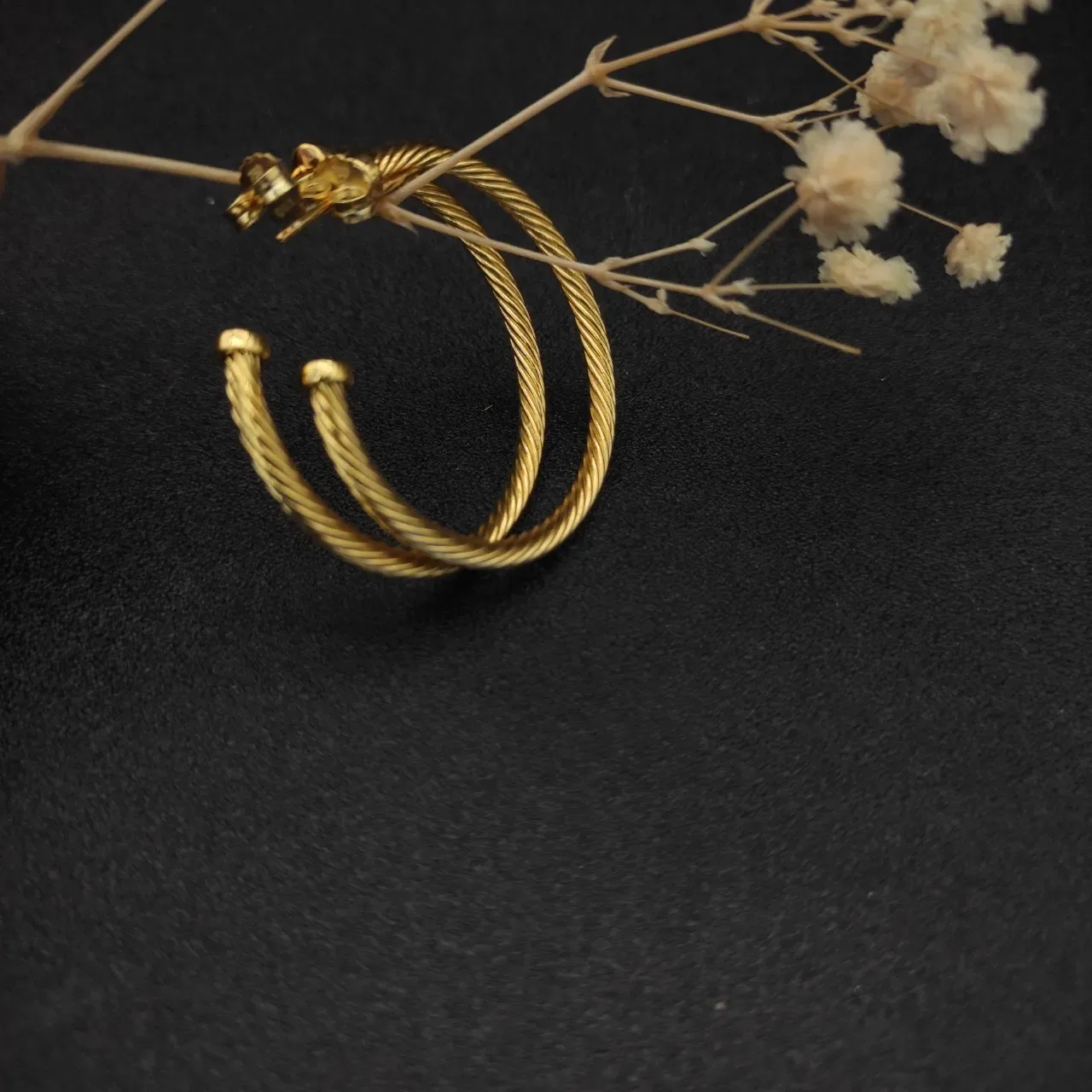 Gold Twisted Cable Hoop Earrings 5