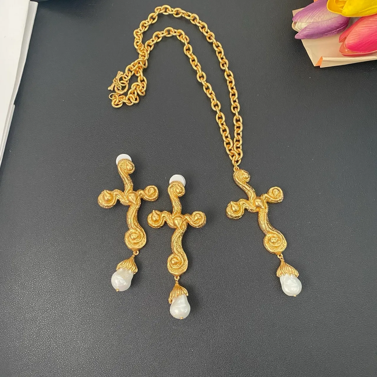 Gold White Curb Chain Ornate Cross Pendant Necklace 4