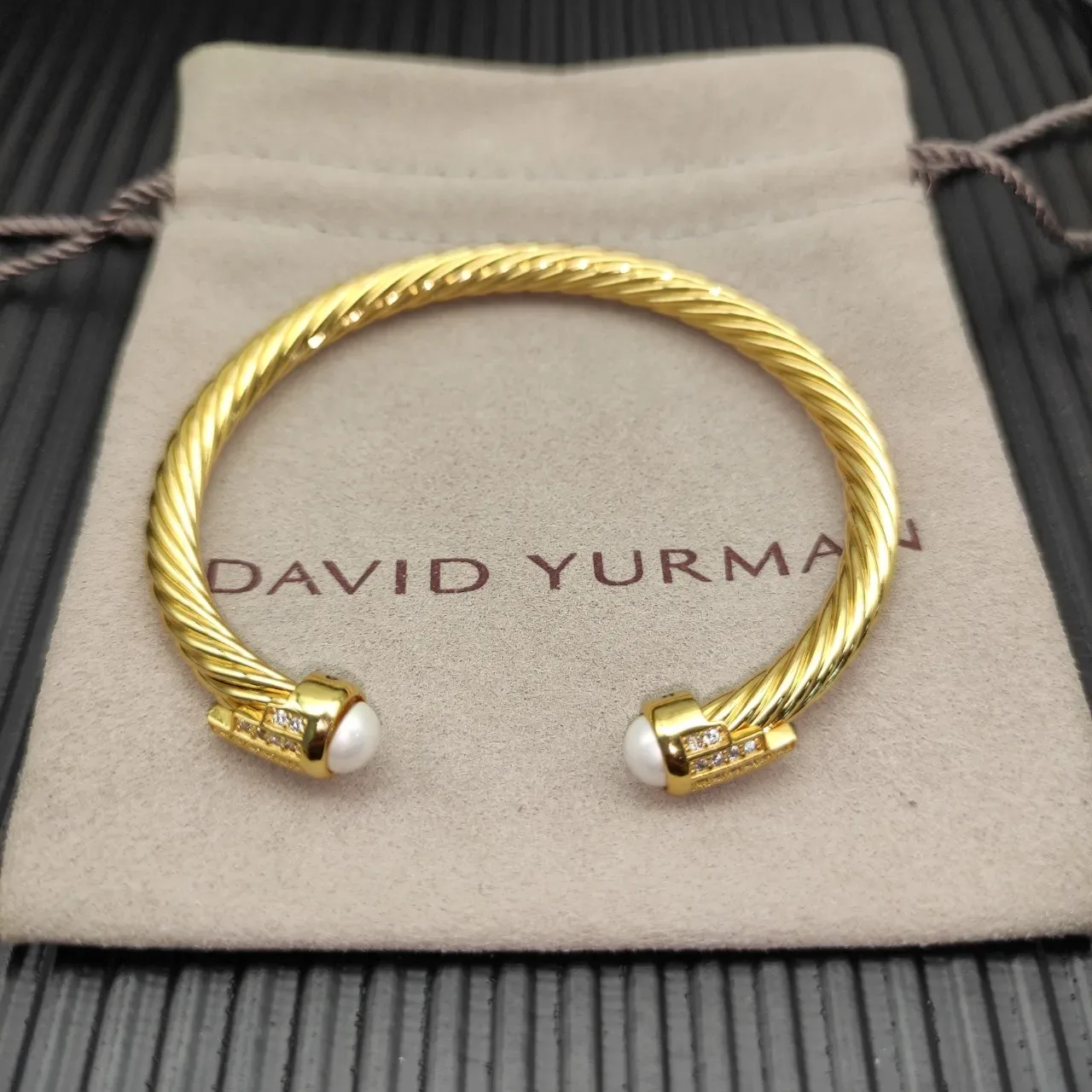 Gold White Twisted Rope Cable Pearl-End Terminals Bracelet 4