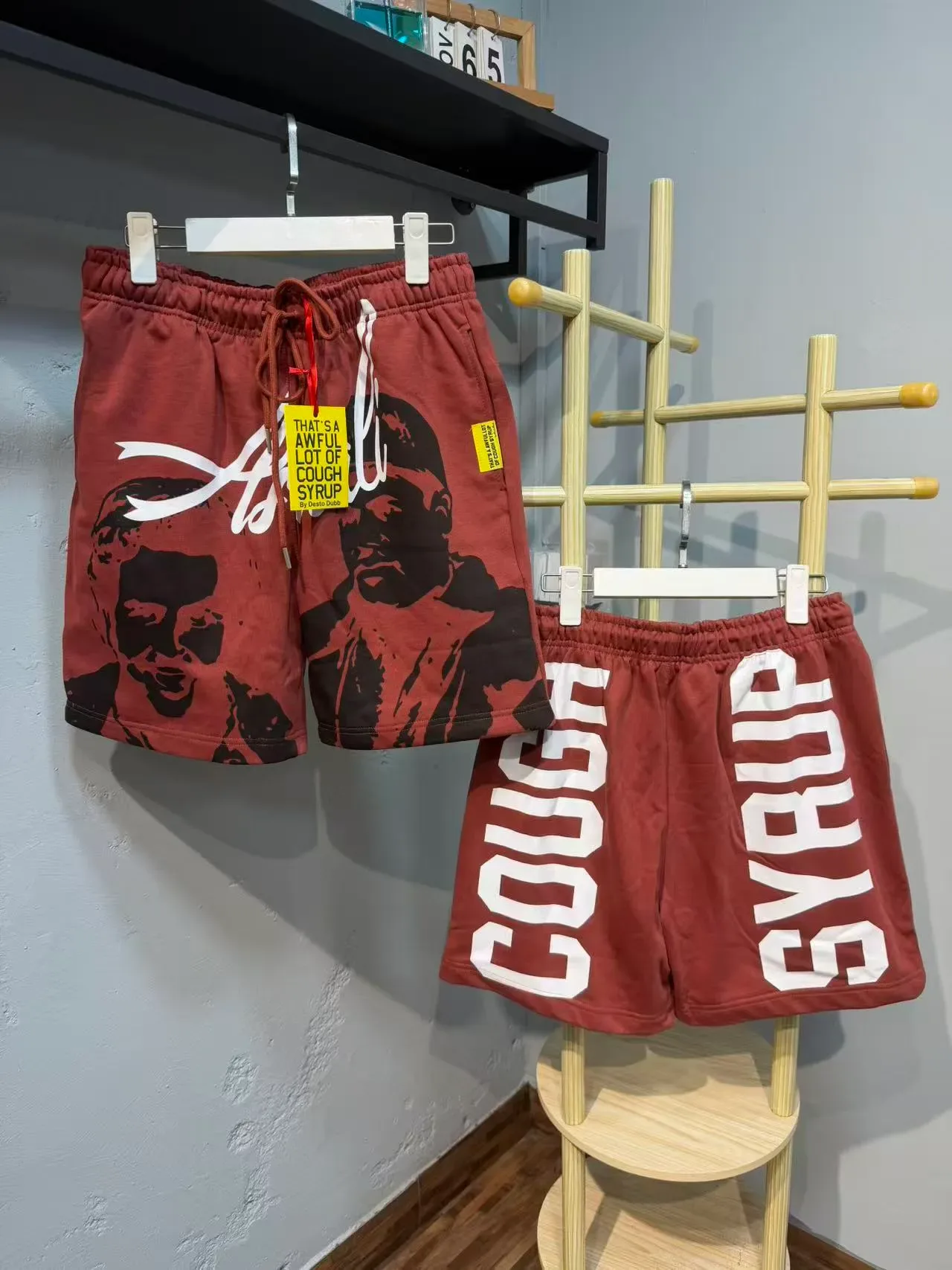Graphic-Print Elastic-Waist Drawstring Shorts 13