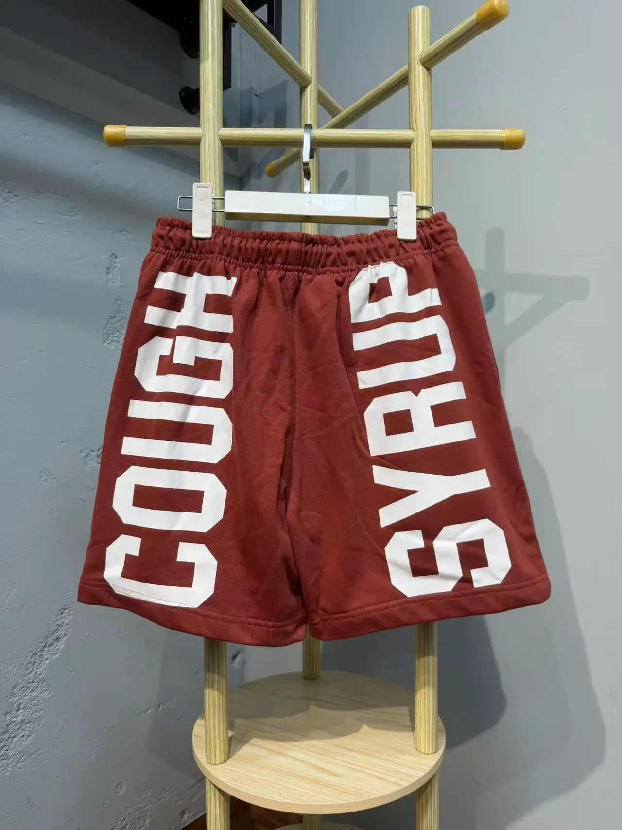 Graphic-Print Elastic-Waist Drawstring Shorts 21