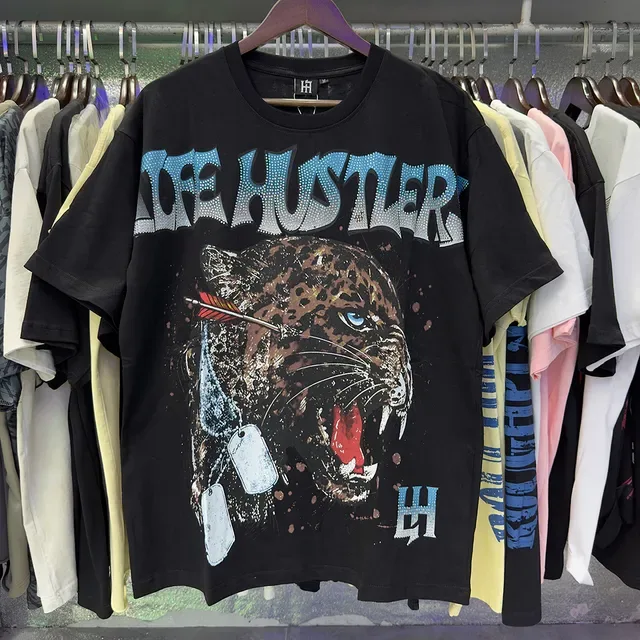 Graphic-Print Oversized Leopard T-Shirt 12