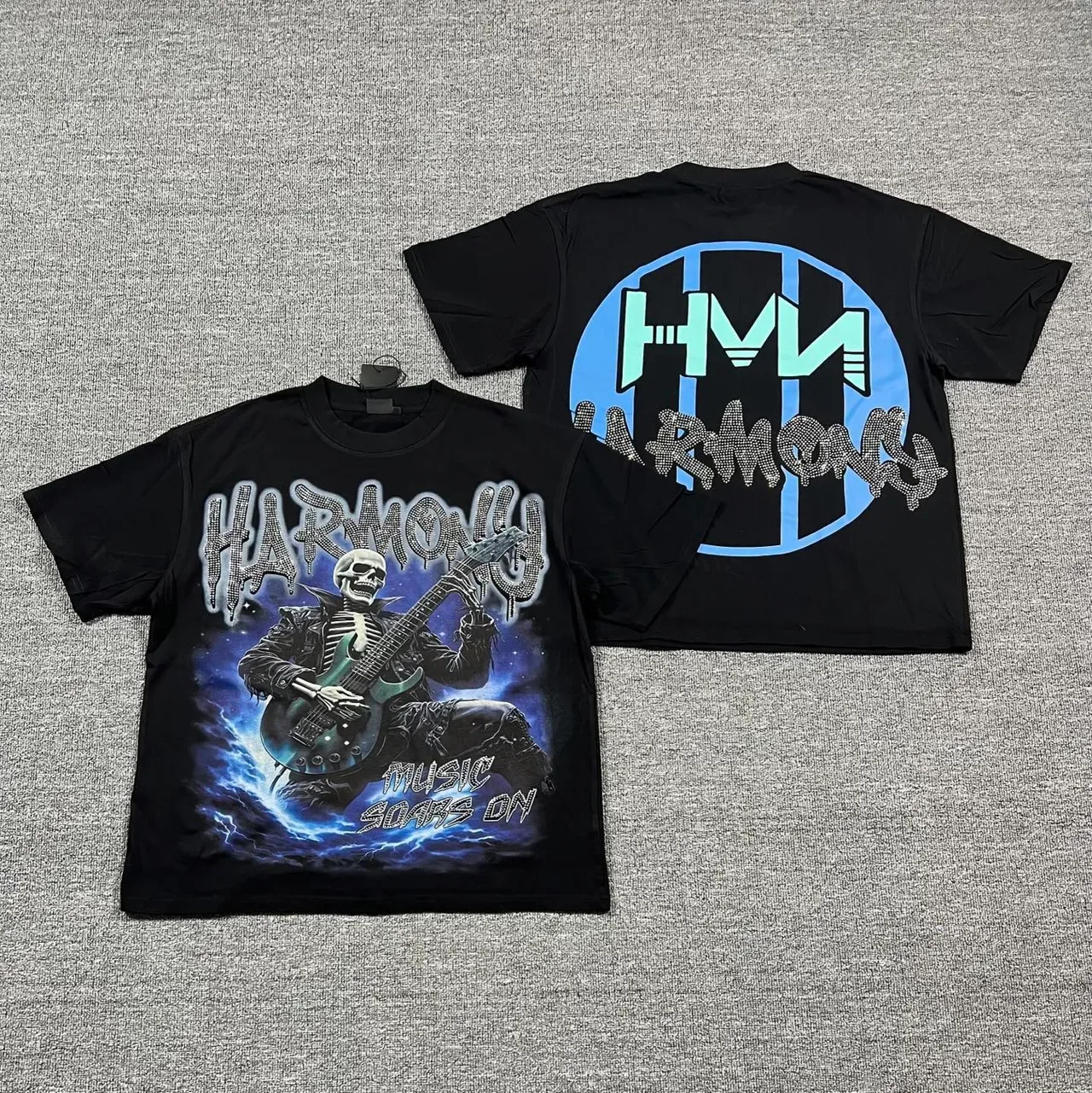 Graphic-Print Rhinestone-Accented Rock-Themed Oversized T-Shirt 2